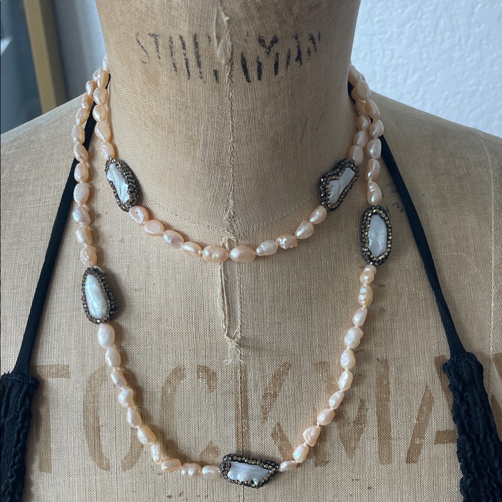 Elegant Pearl and Stone Necklace